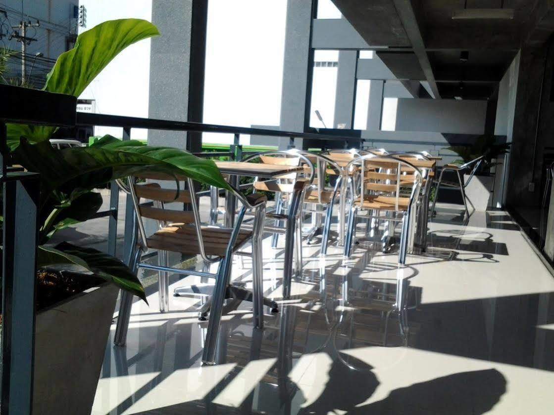 Eco Inn Lite Убон Ратчатани Екстериор снимка