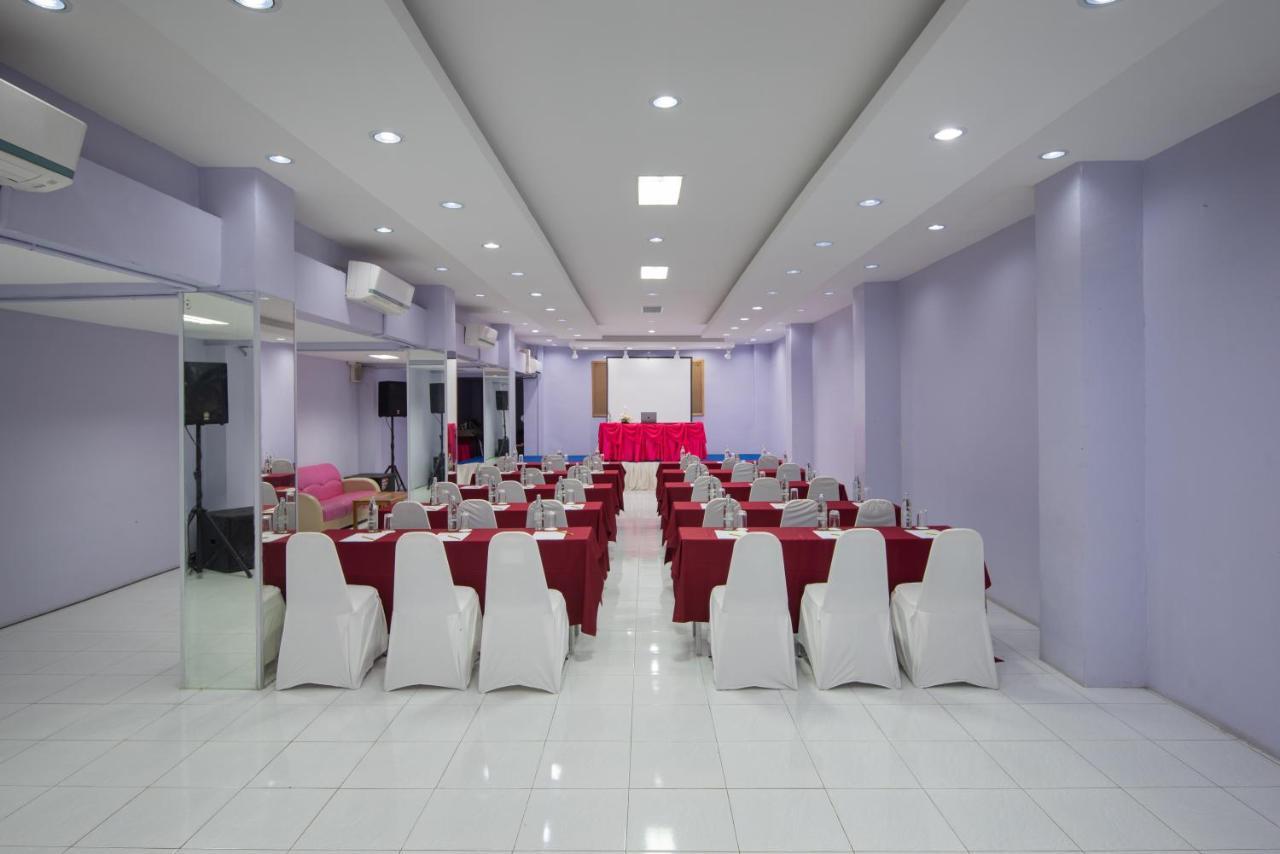 Eco Inn Lite Убон Ратчатани Екстериор снимка